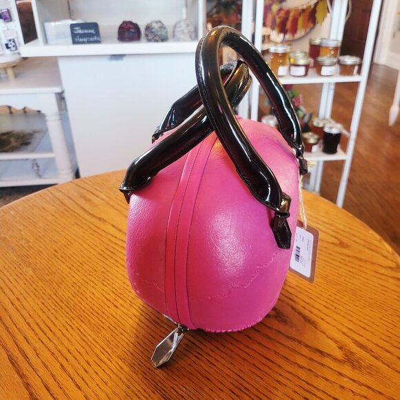 New Medium to Large sized skull purse pink - Picture 2 of 8